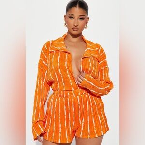 NWT Vibrant  Vertical Stripe Short Set 1X